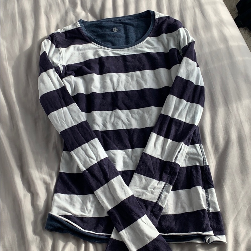 Lululemon sweatshirt reversible